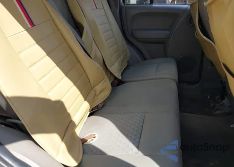 2005 Jeep Liberty Sport из США, поврежденный, VIN 1J4GL48K75W612620